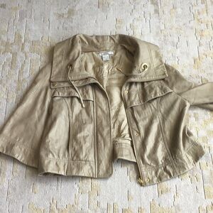 Peter Nygard short sleeve jacket